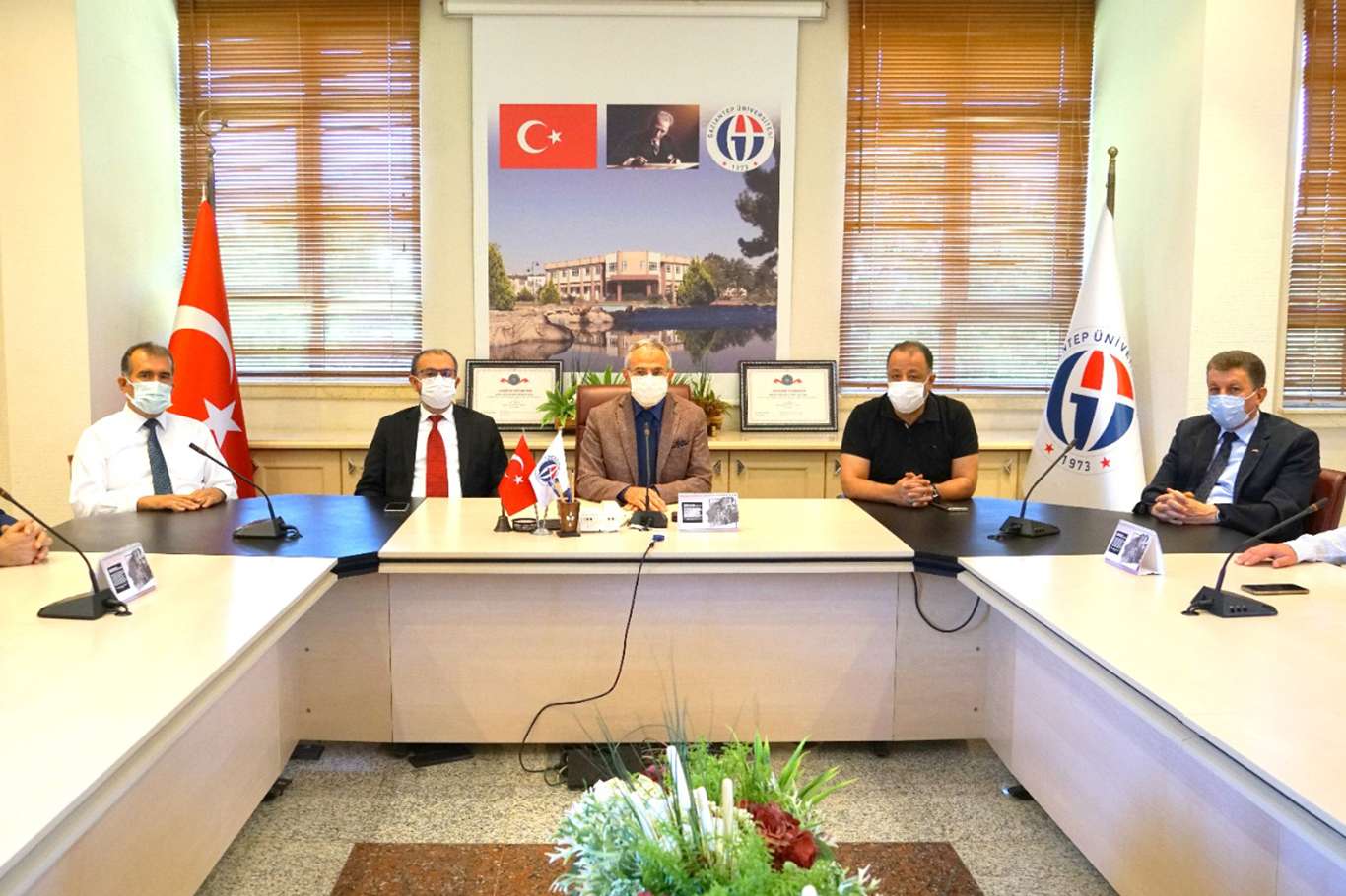Gaziantep Üniversitesinde açılan “Halı Tasarım Bölümü” tanıtıldı Gaziantep Üniversitesinde açılan “Halı Tasarım Bölümü” tanıtıldı